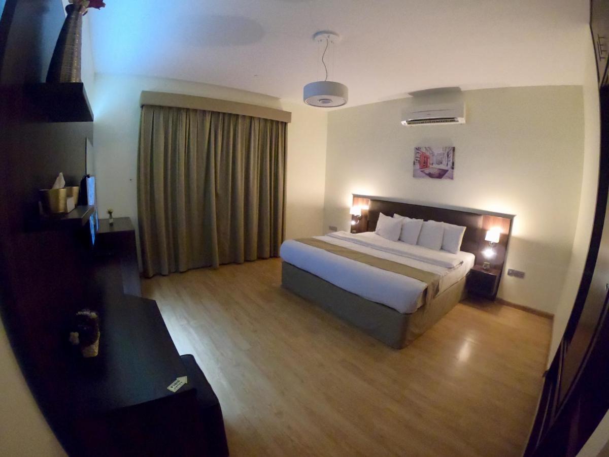Weekend Hotel & Apartments Mascate Exterior foto