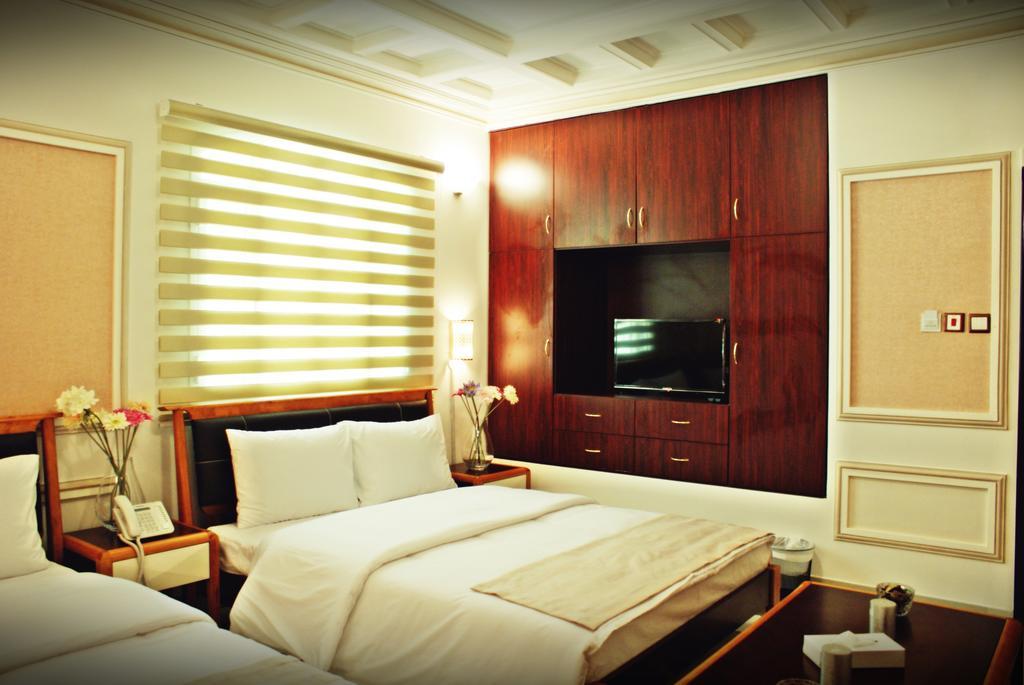 Weekend Hotel & Apartments Mascate Exterior foto