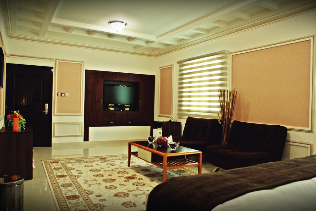 Weekend Hotel & Apartments Mascate Exterior foto