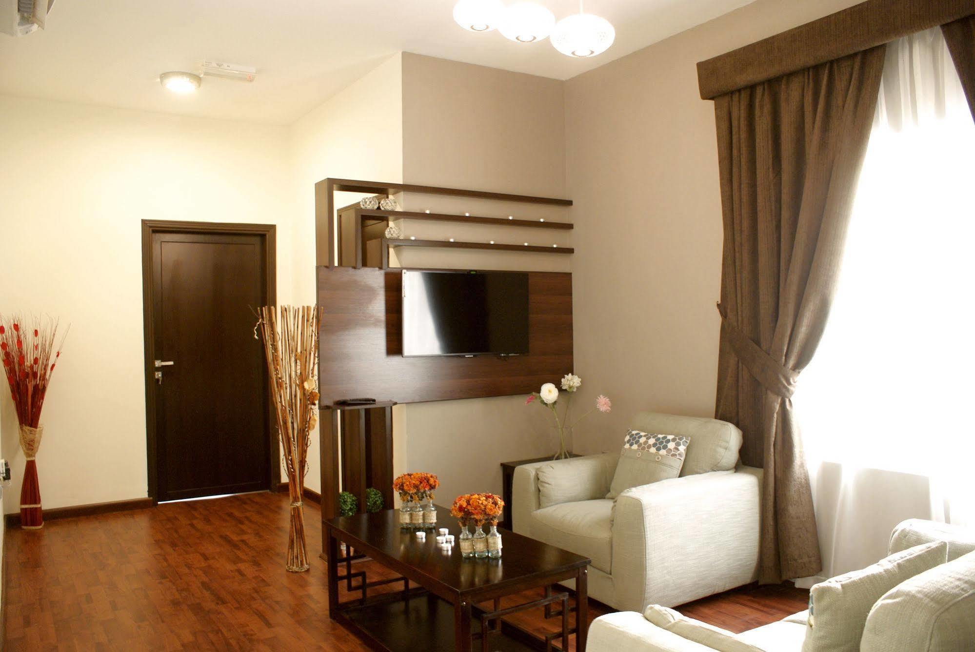 Weekend Hotel & Apartments Mascate Exterior foto